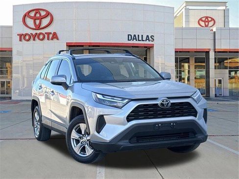 Used 2024 Toyota RAV4 XLE w/ Convenience Package image 1