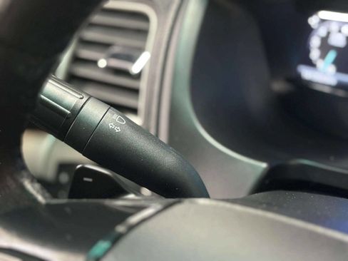 Used 2017 Ford Explorer XLT w/ Equipment Group 202A image 34