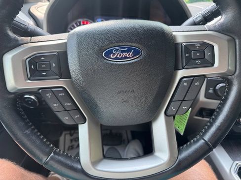 Used 2021 Ford F250 Lariat w/ FX4 Off-Road Package AWD/4WD image 26
