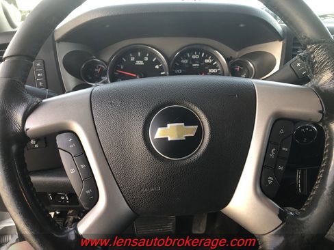 Used 2014 Chevrolet Silverado 2500 LT w/ Interior Plus Package image 12