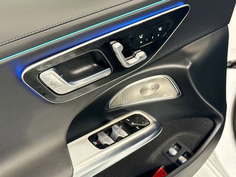 Used 2025 Mercedes-Benz E 53 AMG e 4MATIC Sedan image 24