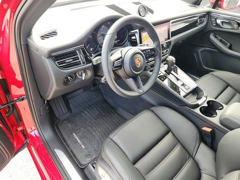 New 2026 Porsche Macan S image 4