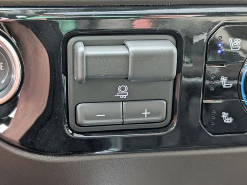 New 2026 GMC Sierra 1500 SLT w/ SLT Premium Plus Package image 28