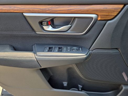 Used 2018 Honda CR-V EX image 12