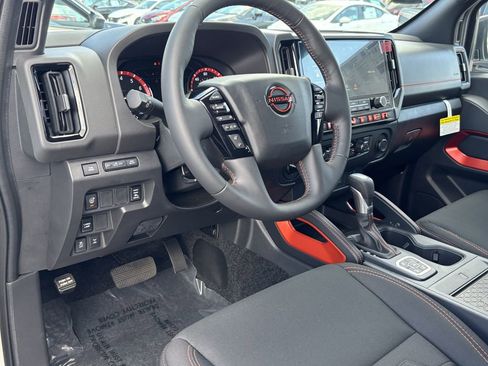 New 2026 Nissan Frontier PRO-4X w/ Pro-4x Convenience Package image 13