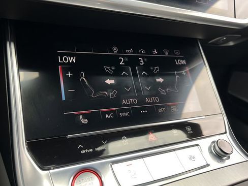 Used 2020 Audi S7 Prestige w/ Prestige Package image 35