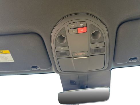 Used 2026 Genesis G70 2.5T image 25