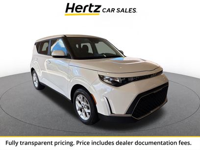 Used 2025 Kia Soul LX w/ LX Technology Package