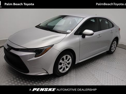 Used 2024 Toyota Corolla LE FWD image 1