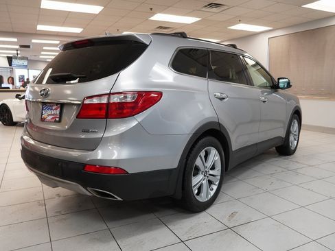 Used 2016 Hyundai Santa Fe SE w/ Option Group 03 image 11