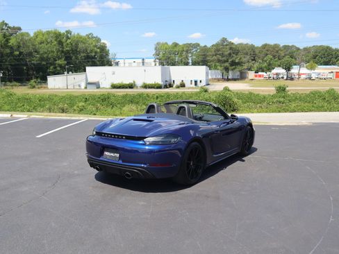 Used 2021 Porsche 718 Boxster GTS RWD image 16