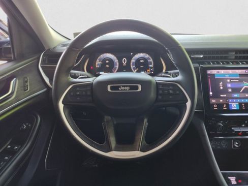 Used 2021 Jeep Grand Cherokee L Limited AWD/4WD image 14