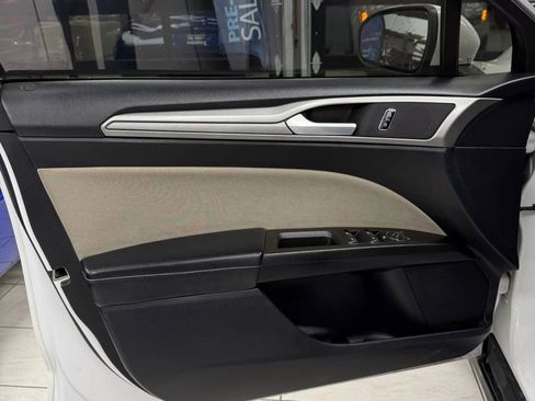 Used 2020 Ford Fusion S image 16