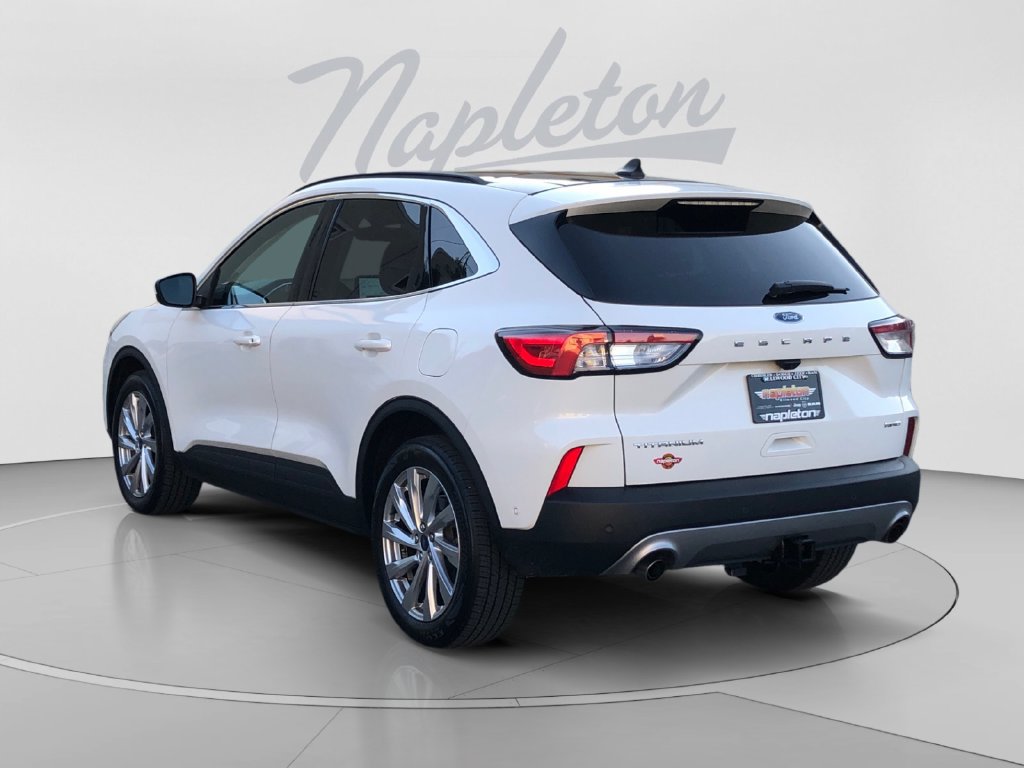 Used 2021 Ford Escape Titanium w/ Titanium Elite Package AWD/4WD image 3