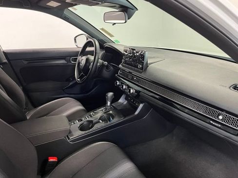 Used 2025 Honda Civic Sport image 11
