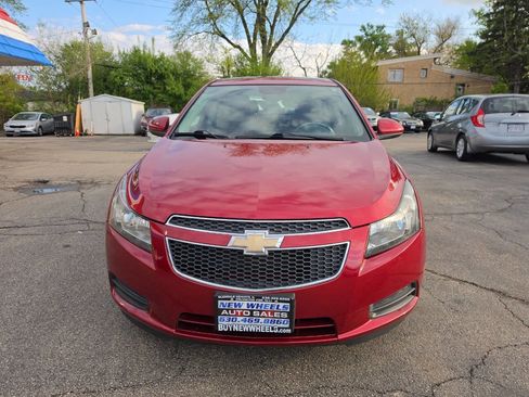 Used 2013 Chevrolet Cruze LT FWD image 4