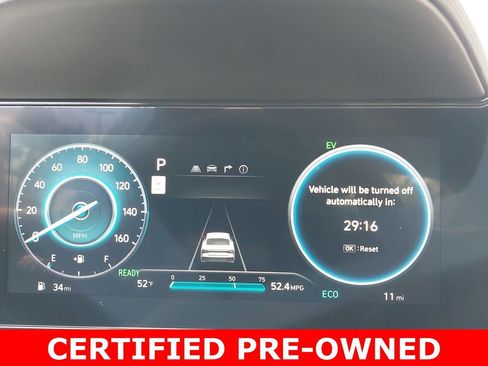Used 2025 Hyundai Elantra Limited FWD image 19
