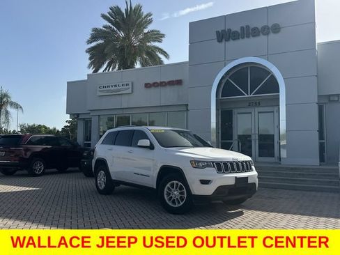Used 2019 Jeep Grand Cherokee Laredo AWD/4WD image 1