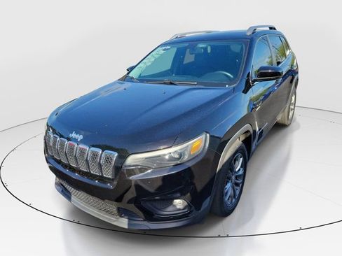 Used 2020 Jeep Cherokee Latitude Plus image 2