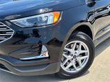 Used 2022 Ford Edge SEL image 2