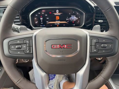 New 2026 GMC Sierra 1500 SLT w/ SLT Premium Plus Package AWD/4WD image 21