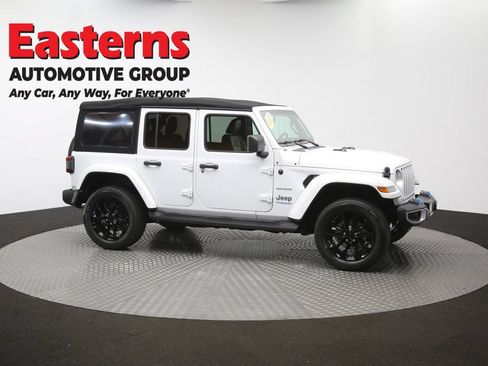 Used 2022 Jeep Wrangler Unlimited Sahara w/ Cold Weather Group AWD/4WD image 48