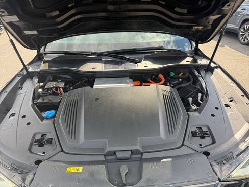Used 2019 Audi e-tron Premium Plus AWD/4WD image 28