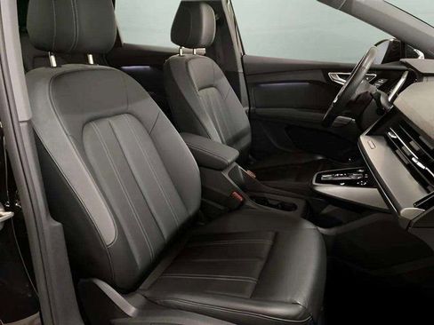 Used 2024 Audi Q4 e-tron Premium w/ Convenience Package image 81