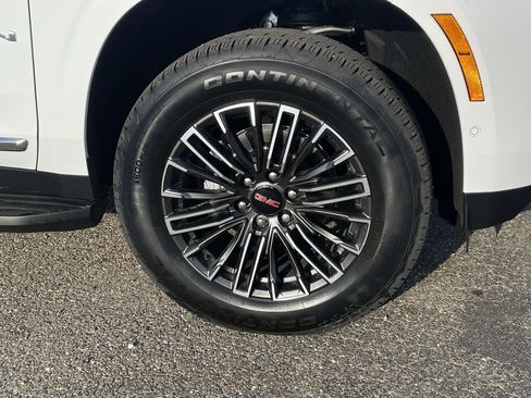 New 2026 GMC Yukon XL Elevation image 33
