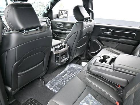 New 2026 RAM 1500 Laramie AWD/4WD image 31