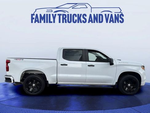 Used 2023 Chevrolet Silverado 1500 Custom image 6