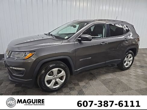 Used 2019 Jeep Compass Latitude AWD/4WD image 6