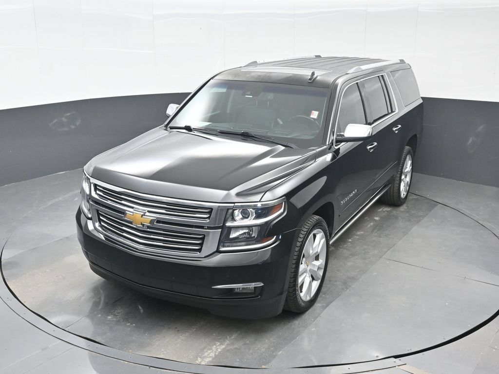 Used 2018 Chevrolet Suburban Premier AWD/4WD image 16