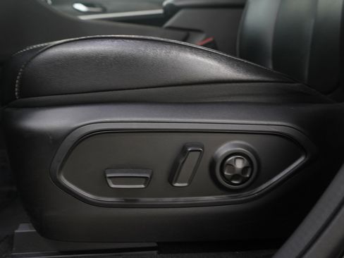 Used 2023 Jeep Grand Cherokee 4WD 4xe w/ Luxury Tech Group II image 25
