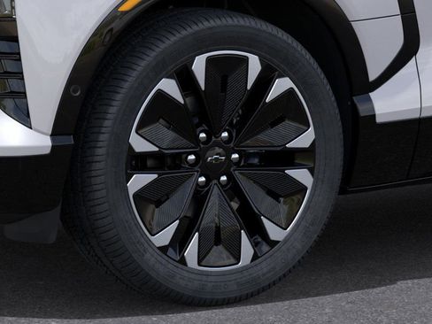 New 2025 Chevrolet Blazer EV RS RWD image 9