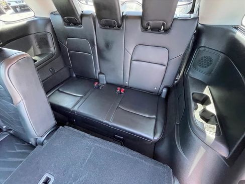 Used 2024 Nissan Pathfinder Platinum w/ Cargo Package AWD/4WD image 26