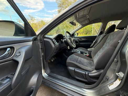 Used 2016 Nissan Rogue S AWD/4WD image 17
