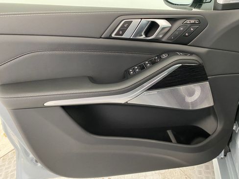 New 2026 BMW X7 M60i image 11