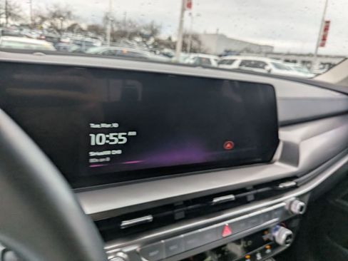 Used 2025 Kia Telluride S image 17