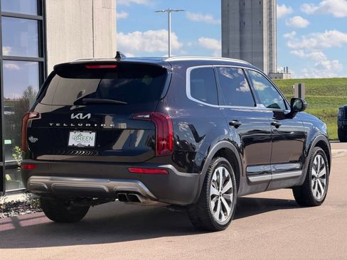 Used 2022 Kia Telluride S FWD image 5
