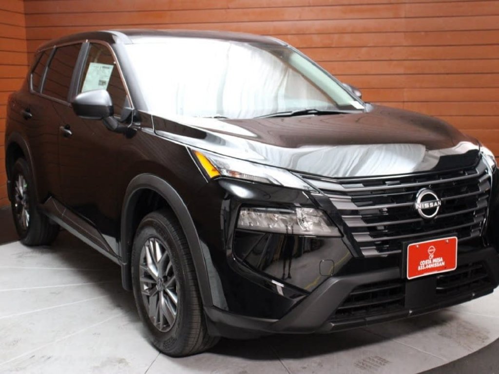 New 2026 Nissan Rogue S FWD image 23