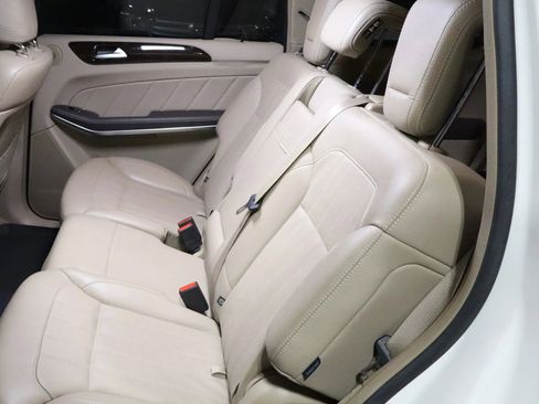 Used 2013 Mercedes-Benz GL 320 BlueTEC 4MATIC image 12