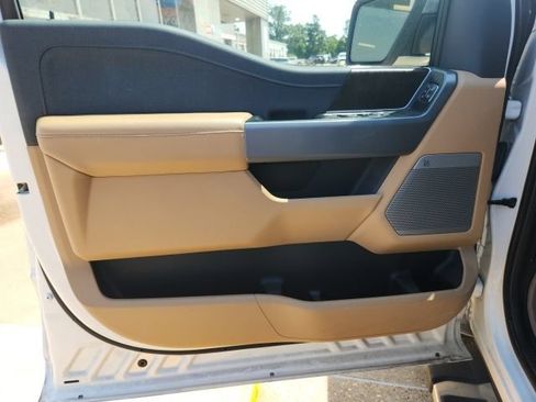 Used 2022 Ford F150 Lariat w/ Max Trailer Tow Package RWD image 25