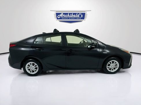 Used 2019 Toyota Prius LE AWD/4WD image 9