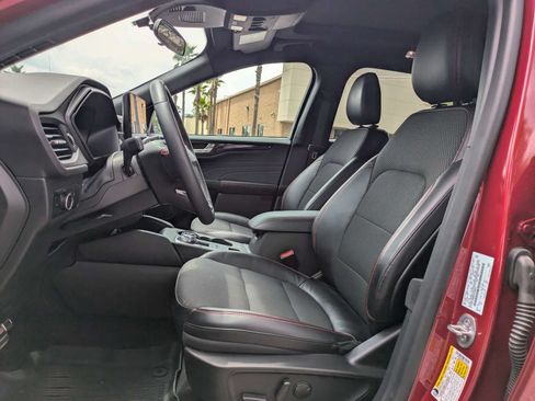 Certified 2023 Ford Escape ST-Line w/ Tech Pack #1 FWD image 10