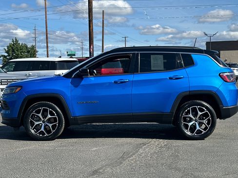 Used 2025 Jeep Compass Limited AWD/4WD image 8