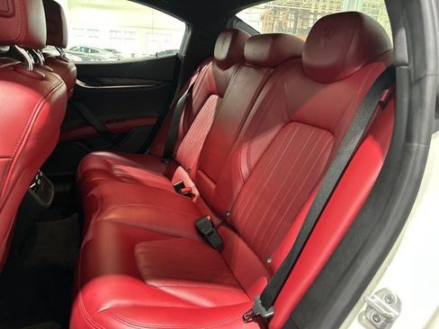 Used 2019 Maserati Ghibli S GranLusso RWD image 41