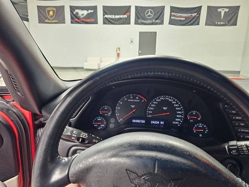 Used 1997 Chevrolet Corvette Coupe w/ Memory Pkg image 26