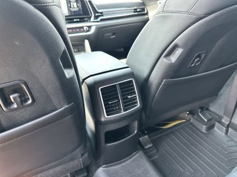 Used 2025 Kia Sportage X-Line AWD/4WD image 24