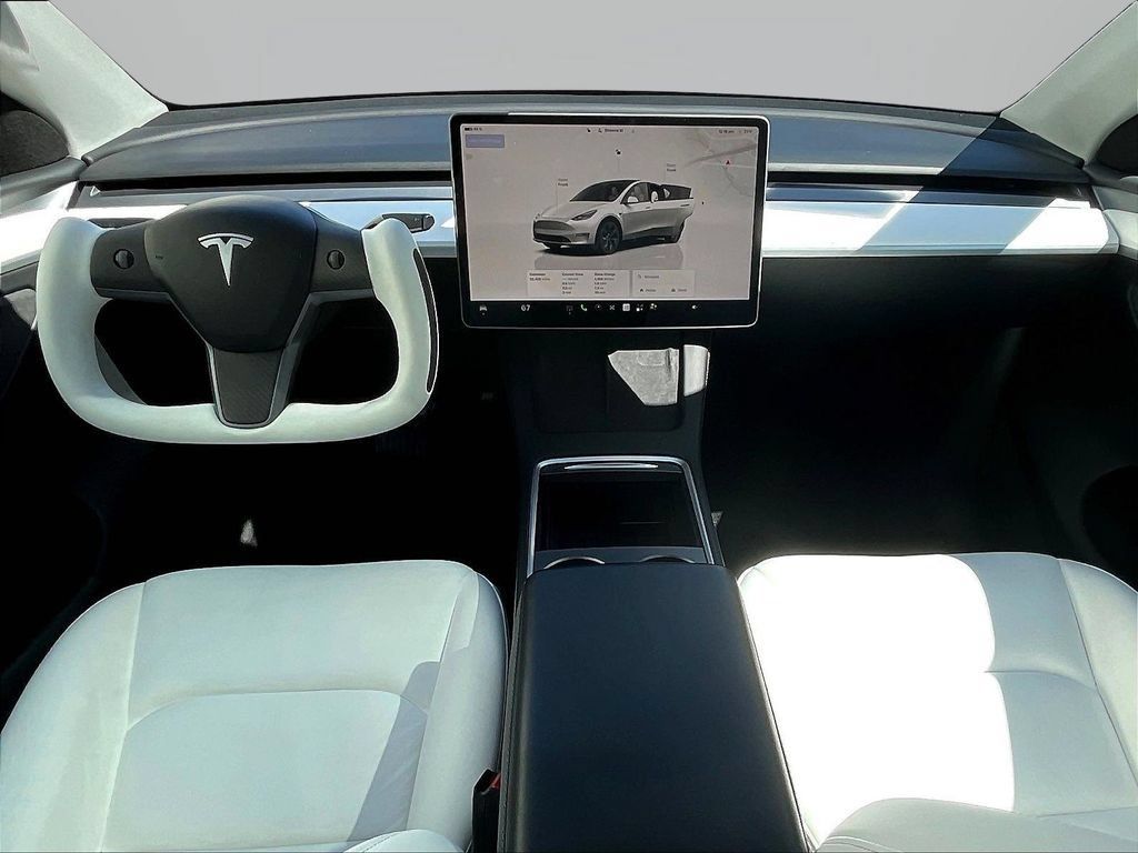 Used 2024 Tesla Model Y Long Range AWD/4WD image 9